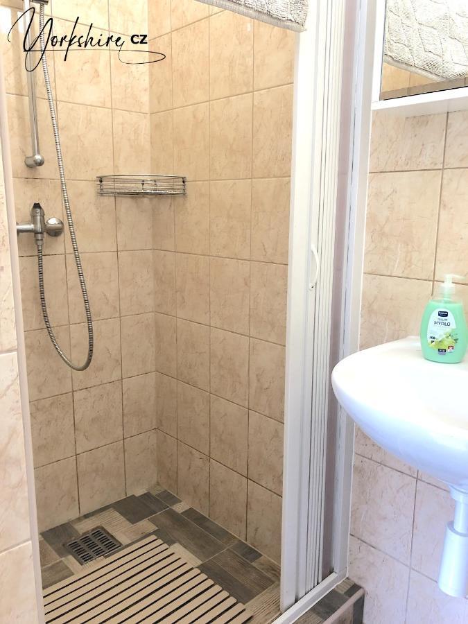 Apartment Yorkshire Bujanov Экстерьер фото