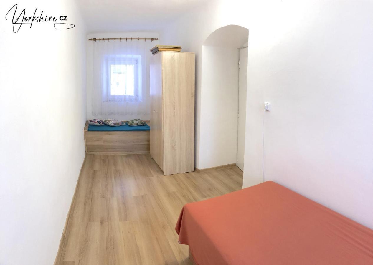 Apartment Yorkshire Bujanov Экстерьер фото